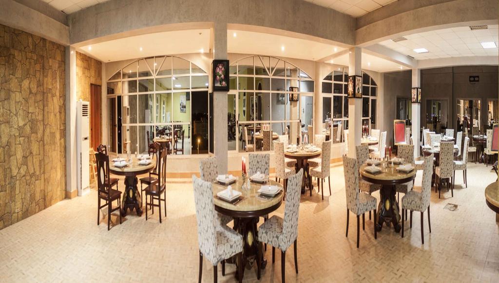 Royal Suites Hotel นูแอกชอต ภายนอก รูปภาพ